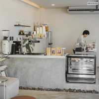 ☕ Intersect.hdy – มุมเงียบใจกลางคอหงส์ 