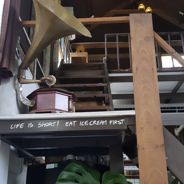 🌿 Mother Cafe 