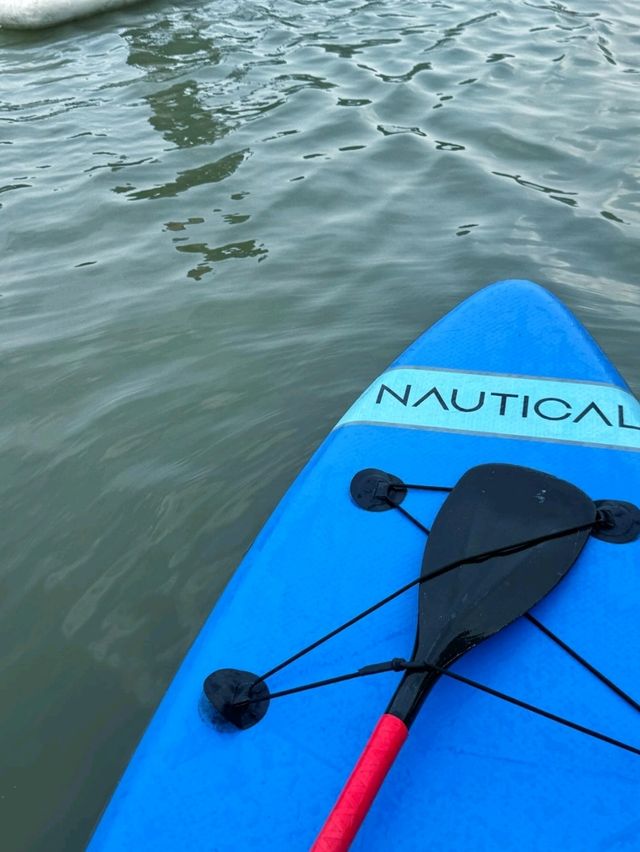 SUP & Serenity: Paddleboarding at Haizhu Lake Park