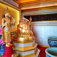 Golden Mount is Bangkok’s Breezy Escape