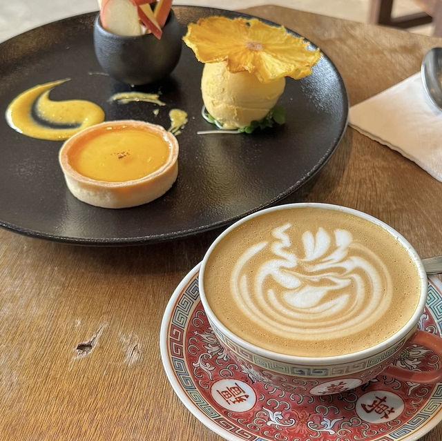 Old‑Meets‑New Coffee & Porcelain Nostalgia – My Visit to Halfway Coffee, Hong Kong