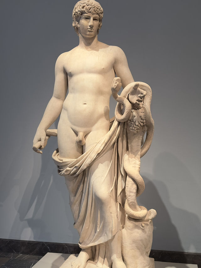From Athens To Berlin: The Altes Museum’s Timeless Dialogue