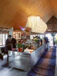 Cafe With the cool atmosphere of Bandung