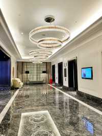 Grand Arrivals & Tranquil Dips at The St. Regis Kuala Lumpur