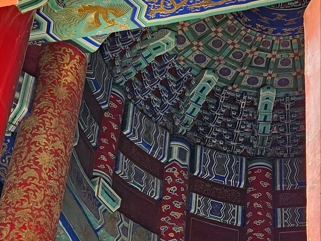 Where Prayers Touch the Sky : The Hall of Prayer for Good Harvest