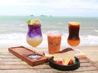 Holiday Specialty Coffee and Beach Bar 