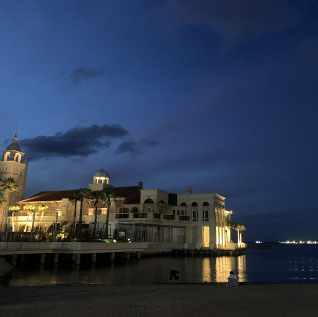 Vanilla sky at Momochi Seaside Park, Fukuoka