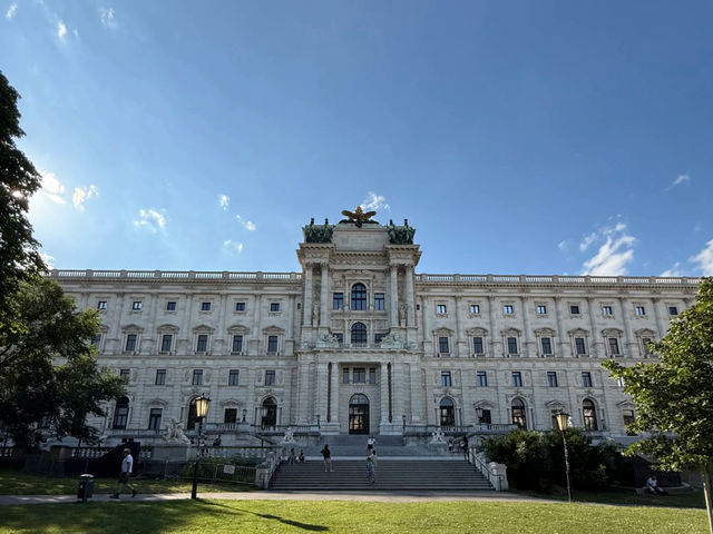 Hofburg Imperial Palace 🏰