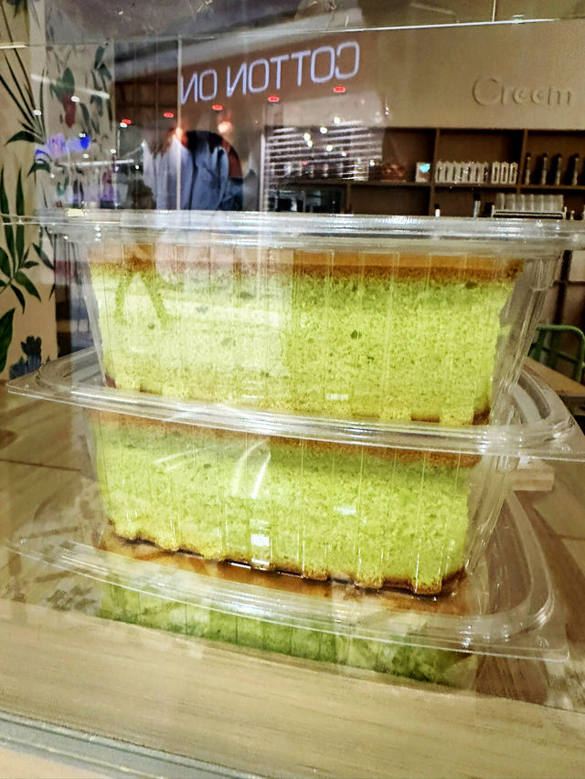 旅の途中に見つけた、芸術のような一杯のラテ