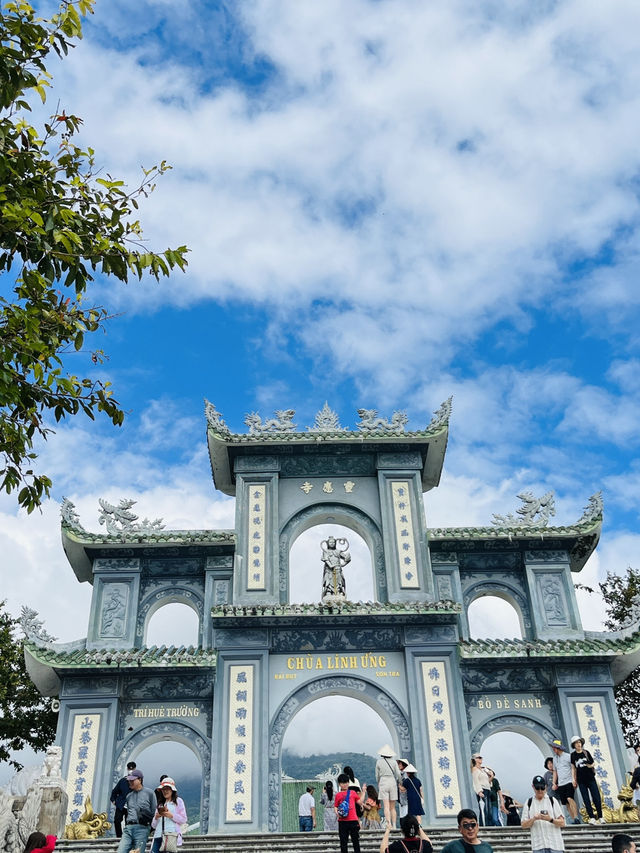 🙏 Linh Ung Pagoda’s Giant Lady Buddha Watches Over All of Da Nang