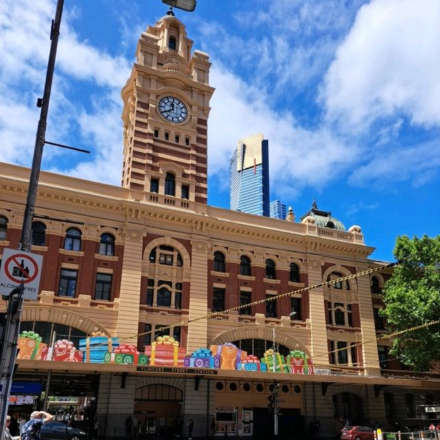 Melbourne 1 Day City Walk เดินเที่ยวเมืองสุดคูล! Melbourne 1 Day City Walk เดินเที่ยวเมืองสุดคูล!