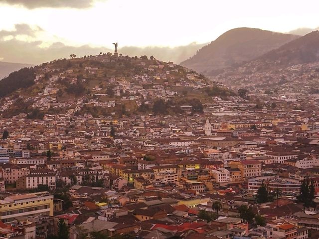 🇪🇨 이침비아 전망대와 모자이크 카페에서의 하루 🌄 🇪🇨 이침비아 전망대와 모자이크 카페에서의 하루 🌄