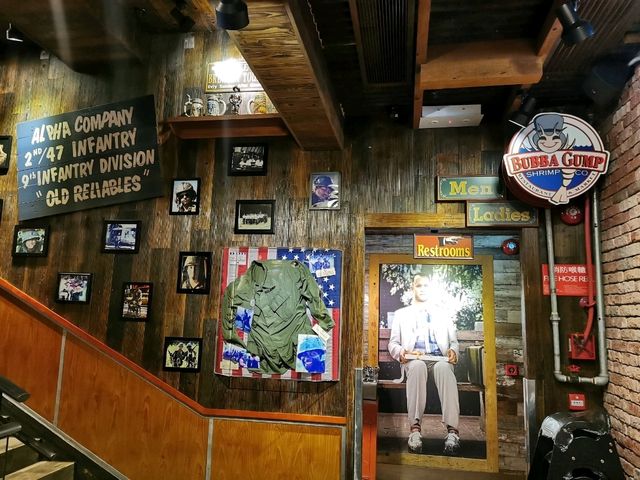Bubba Gump Shrimp Co. ที่ The Peak Hong Kong 🏞️