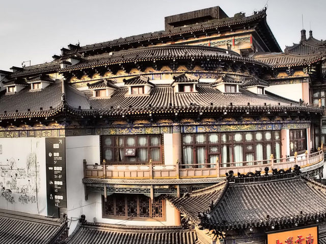 Day & Night view of Xi’An City Wall 