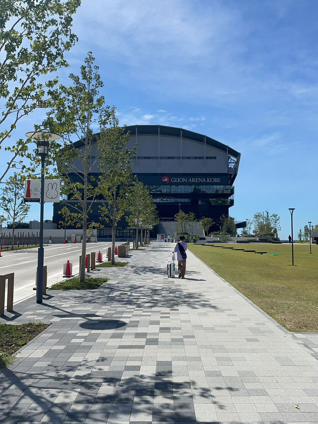 神戶GLION Kobe Arena:港灣夜景與音樂的完美交響 神戶GLION Kobe Arena:港灣夜景與音樂的完美交響