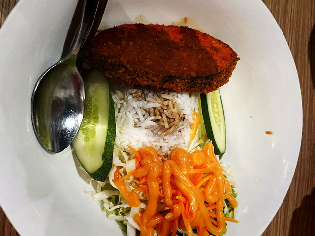 Xiang Yun Vegetarian House (香雲素食坊) — Bayan Point / Medan Kampung Relau branch, Bayan Lepas, Penang.