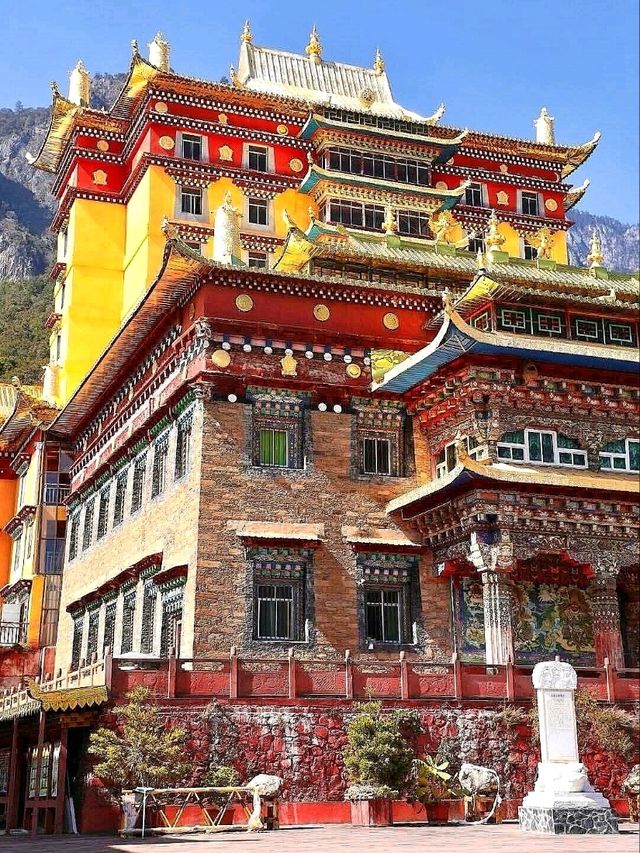 “Whispers of Faith at Muli Grand Monastery”