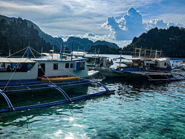 Gliding through Twin Lagoon, Coron