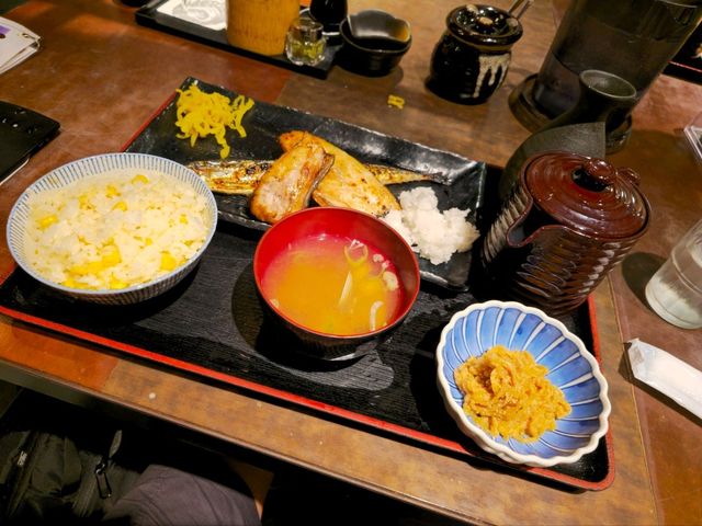 해외여행 삿포로 아침식사 맛집 Dekitateya