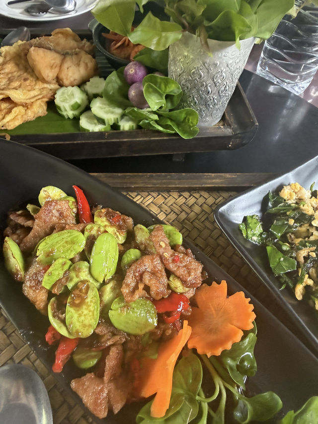📍แกงส้มลูกชก ครั้งแรกที่ได้ลองกิน
