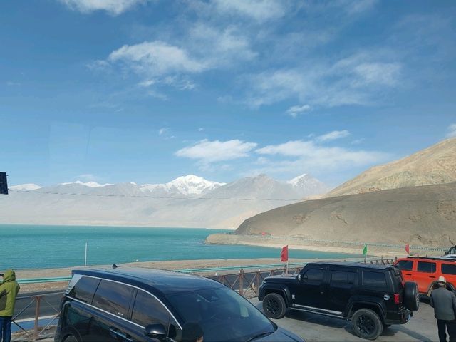 White Sand Lake: A Marvel on the Pamir Plateau