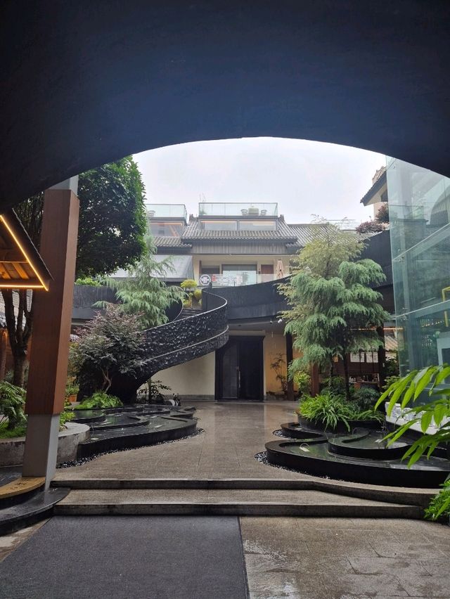 Chic Stays in Chengdu: RETURN Courtyard Hotel Review 🏨✨ Chic Stays in Chengdu: RETURN Courtyard Hotel Review 🏨✨