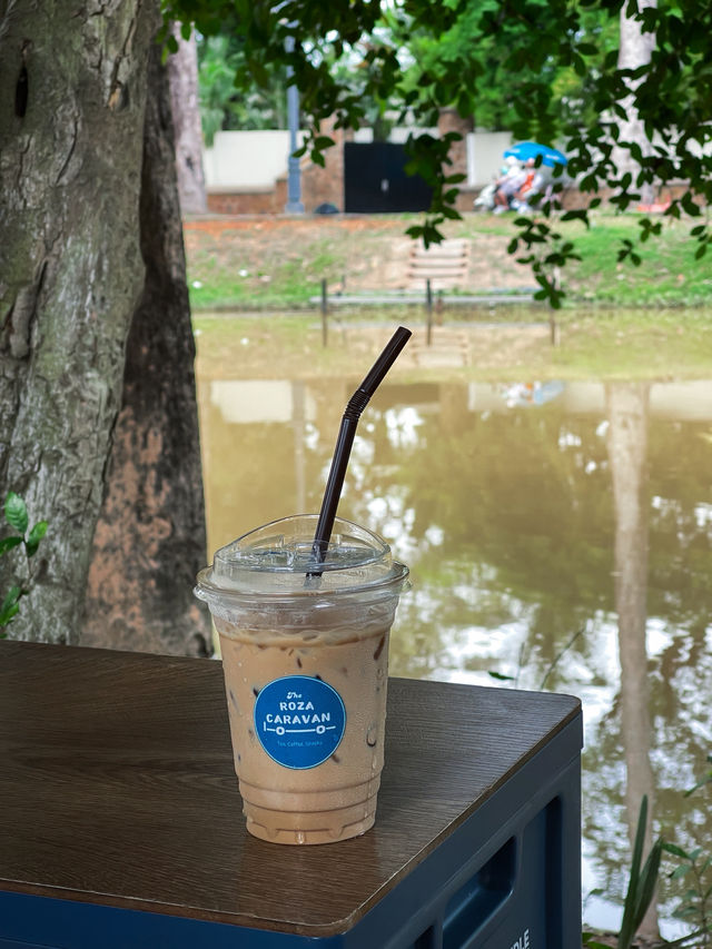 The Roza Caravan Cafe in Siem Reap The Roza Caravan Cafe in Siem Reap