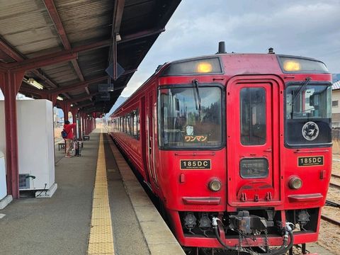 《時光停滯的阿蘇市〔宮地車站〕》🚉