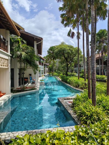 Grand Mercure Khao Lak Bangsak: A tropical beachfront paradise in Khao Lak 🌿🌊✨