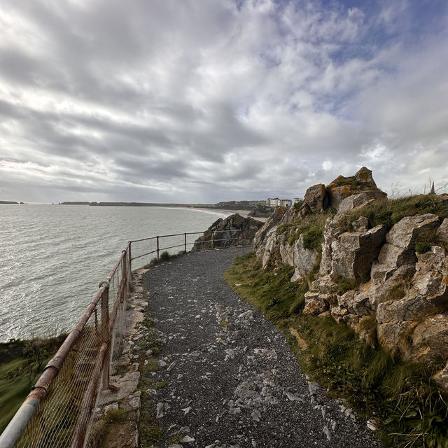 “Explore the Hidden Gem of Wales: St. Catherine’s Island & Historic Fort Tenby”