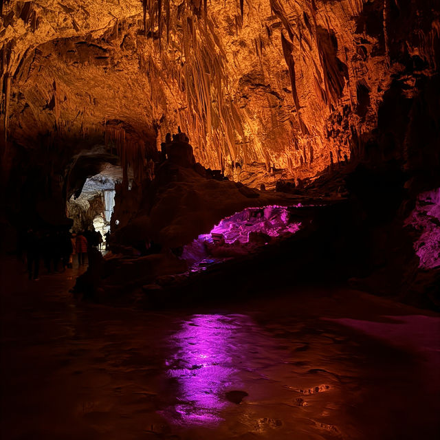 Train ride in a cave? - Yes, it is possible 