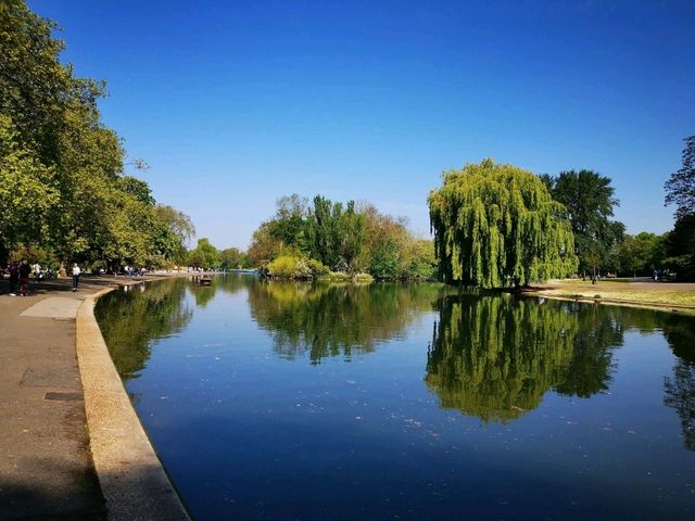 London’s Regent’s Park: Nature and City in Harmony