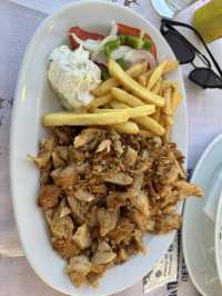 【Santorini 性價比極高嘅餐廳！人均消費三碟餸20歐元】