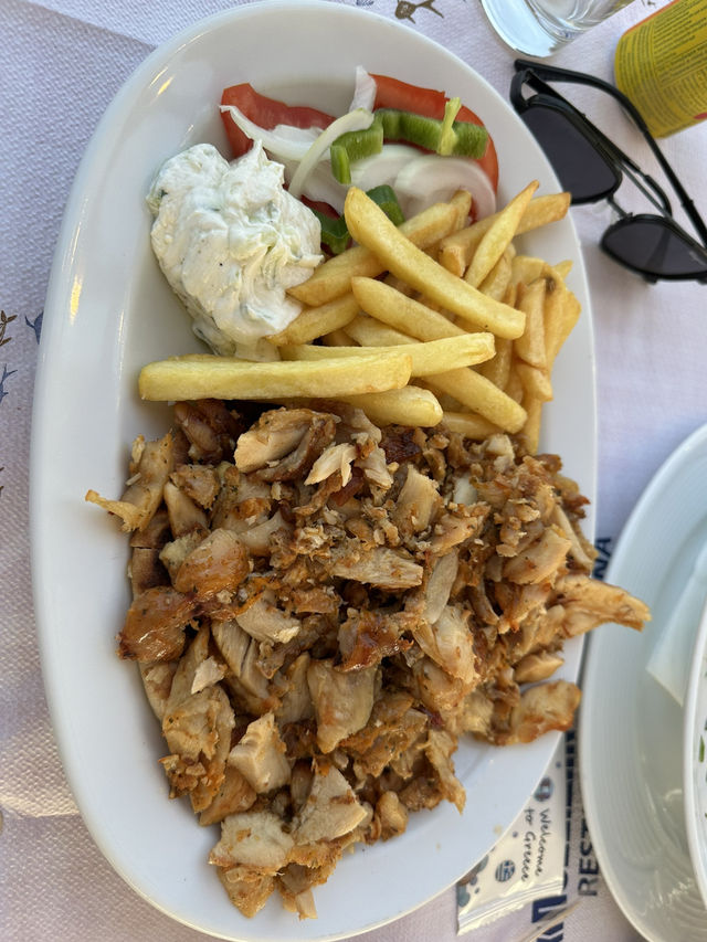 【Santorini 性價比極高嘅餐廳！人均消費三碟餸20歐元】