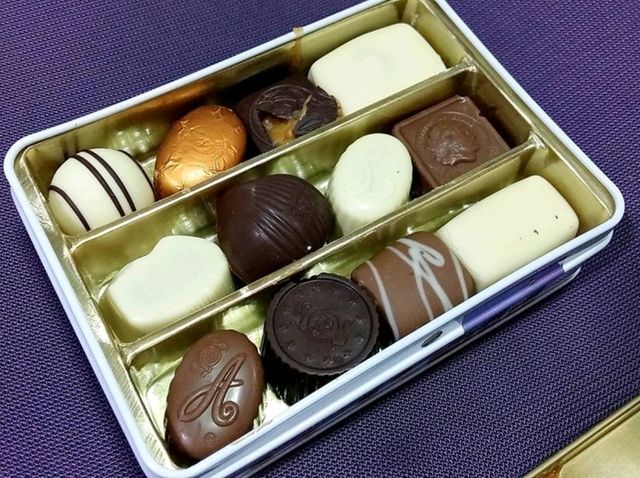 Leonidas สาขา Ypres ที่มีกล่องสวยน่าสะสม