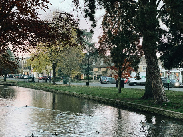 Escape to the Cotswolds: London to Bourton-on-the-Water by Train & Bus