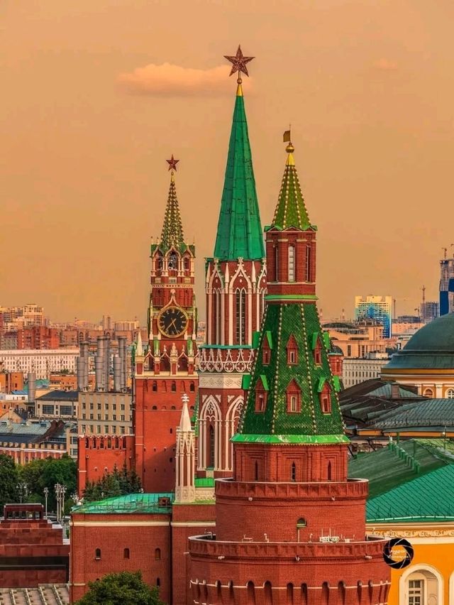 🏰 Red Square: The Heartbeat of Moscow’s History and Power 🇷🇺✨