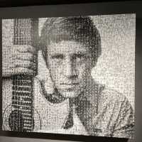 🎸🌆 Vysotsky LIVE: Voice of an Era in the Sky-High Heights!
