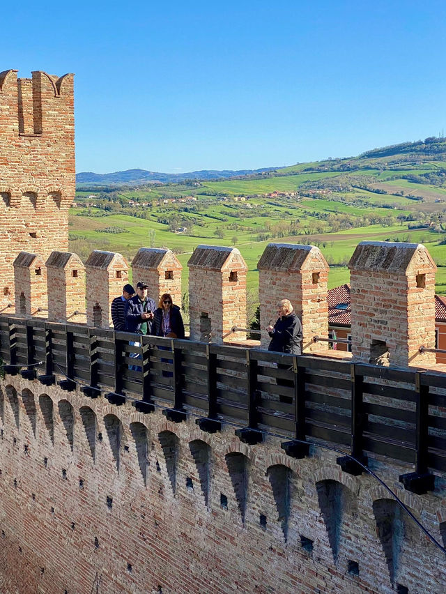 Walking Through Tolentino – Between Medieval Beauty and Unexpected Surprises