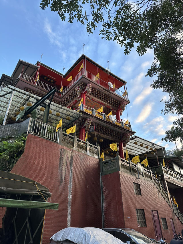 My adventure took me through two cities: vibrant Taipei and Qujing! My adventure took me through two cities: vibrant Taipei and Qujing!