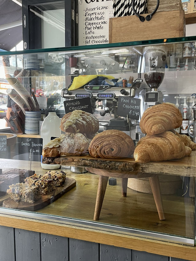 London🇬🇧 A Cosmic Culinary Treat at Astro Cafe & Brunch