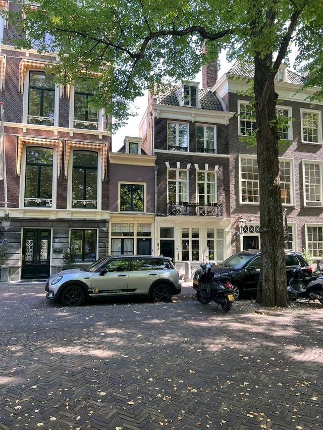 One Day in The Hague: Must-See Attractions 🏛️🌷 One Day in The Hague: Must-See Attractions 🏛️🌷