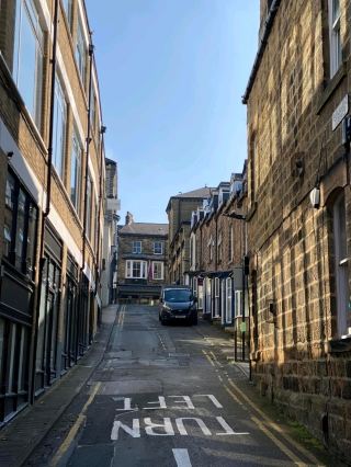 從維多利亞時代的華麗到現代的優雅：為什麼哈羅蓋特依然稱霸