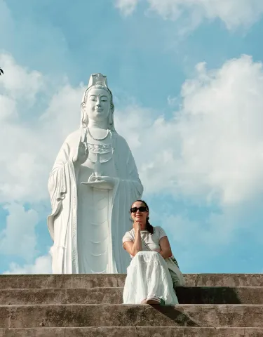 lady buddha dress code Buddha: A Breathtaking Destination! Logistics & Tips religious female buddhist dress code