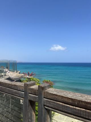 🌴 富埃特文圖拉島五大必遊景點! 🌊☀️

金色的沙丘、清澈見底的潟湖、原始的海灘和迷人的小村莊——富埃特文圖拉島是一個等待你去探索的夢幻之地! 🏝️

📍 科拉雷霍沙丘 (Corralejo Dunes) – 沙漠風格與大西洋交會

📍 索塔文託海灘 (Sotavento Beach) – 無垠的沙灘和碧綠的潟湖

📍 科費特海灘 (Cofete Beach) – 未經雕琢的自然美景和壯麗的景色

📍 爆米花海灘 (Popcorn Beach) – 沒錯,這片沙灘看起來真的像爆米花! 🍿

📍 貝坦庫裡亞 (Betancuria) – 一個充滿歷史氣息的風景如畫的小村莊

✈️ 你會先去哪個地方?在評論區告訴我們吧!

🔖 儲存這篇文章,為你的下一次海島之旅做好準備!

#富埃特文圖拉島 #加那利群島 #遊覽富埃特文圖拉島 #旅行靈感 #隱藏的瑰寶 #海灘天堂 #旅行願望清單 #西班牙旅行 #探索更多 #旅行攻略