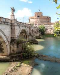 Romantic Moments in the Eternal City of Rome