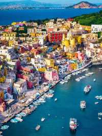 Morandi-colored small fishing village | Procida Island, Italy 🇮🇹