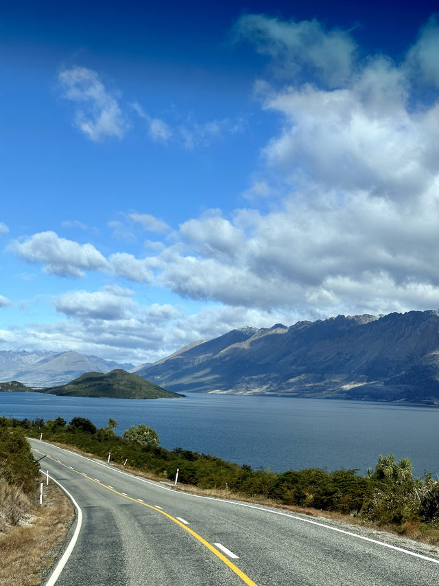 Middle-earth, a pure land beyond the world.