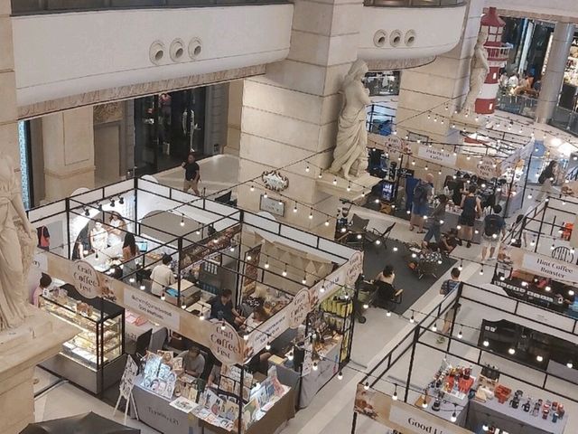 Themed Shopping Mall in Bangkok!🇹🇭
