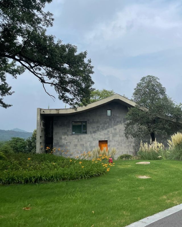 南京四方美術館：懸浮在空中的藝術殿堂，讓你領略建築與藝術